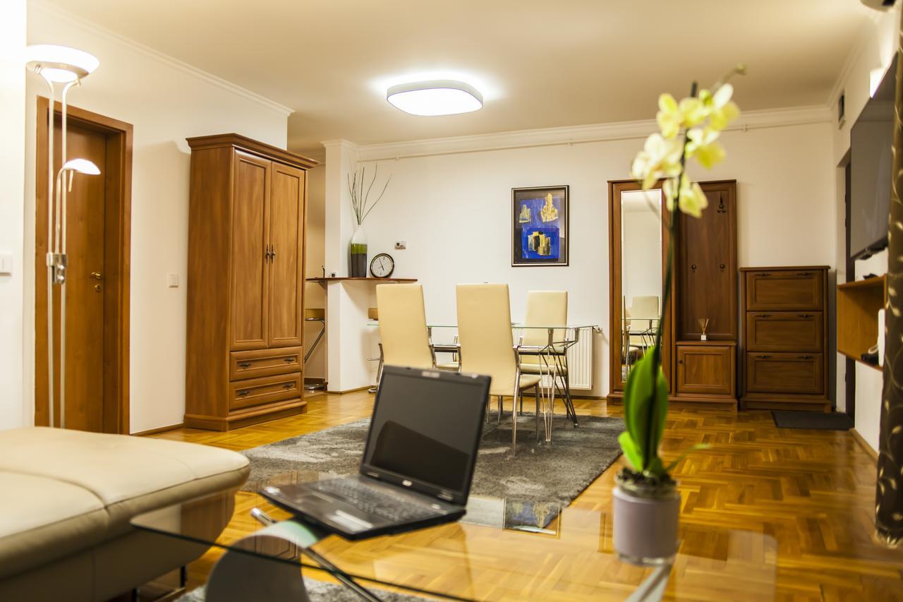קלוז'-נאפוקה Business Class Apartment מראה חיצוני תמונה